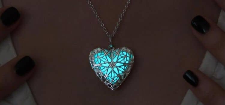 colorful glowing necklace