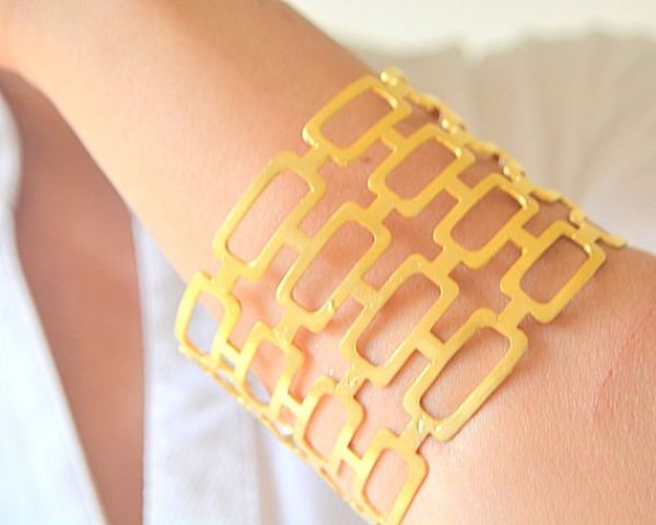 Design of Gold Bracelet For Female