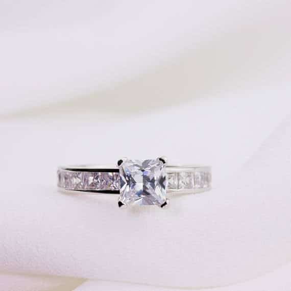 Elegant Princess Cut Diamond Engagement Ring