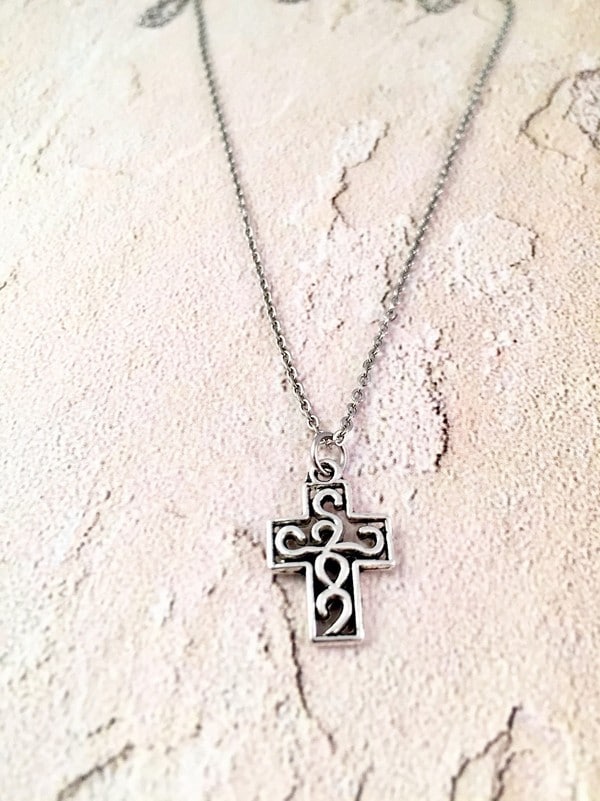 24 Inches Chain Zinc Alloy Black Cross Pendant Chain Necklace Simple Jewelry Gifts Kicher Wave Cross Necklace for Men Women